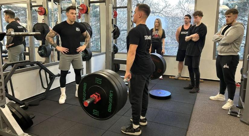 Ingyen nyitja meg kapuit január 17-én, szombaton Kaposvár mozgásfellegvára az XL-FITTLESZ: tortával és adrenalinnal ünneplik a nagy napot