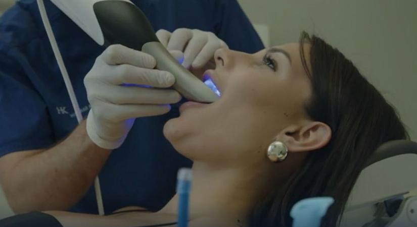 Királynői mosoly: Szekszárdon készítették Schrick Boglárka fogait