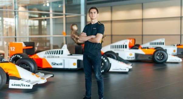 Tartalékossá lépteti elő az F2-es bajnokot a McLaren