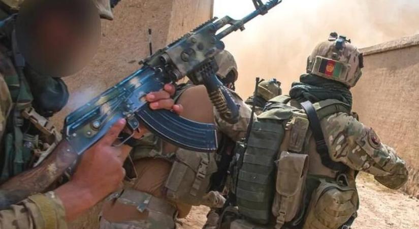 Brit katonákat bocsáthatnak el pozitív drogteszt miatt