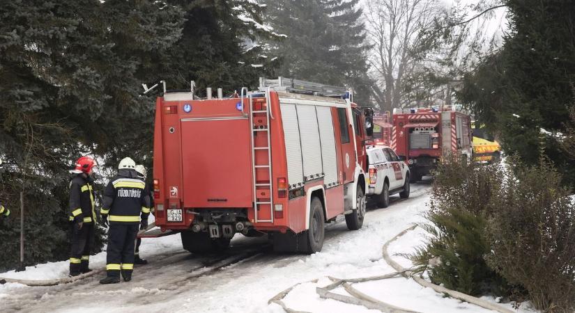 Halálos tűz pusztított Harkányban, egy idős férfi vesztette életét