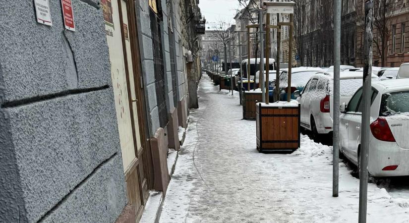 Belefullad a hókáoszba Erzsébetváros: a társasházi képviselő összefogást sürget
