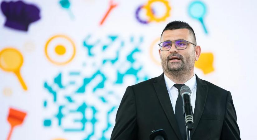 Eltűnt a nyilvánosság elől a Fidesz nyíregyházi jelöltje, akiről csak annyit tudunk, hogy balesetet szenvedett