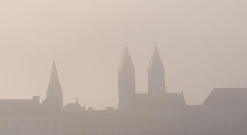 Milyen idő lesz holnap Veszprémben? Tartós köd és ónos csapadék nehezítheti a közlekedést