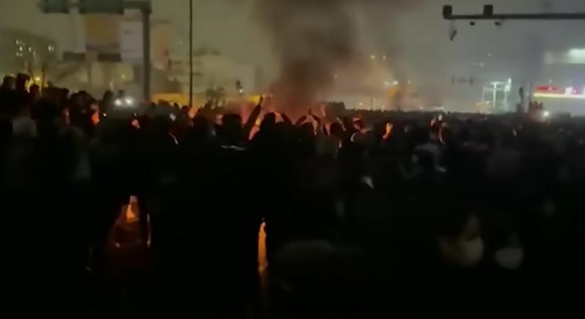 Lebeszélték Trumpot az Irán elleni támadásról