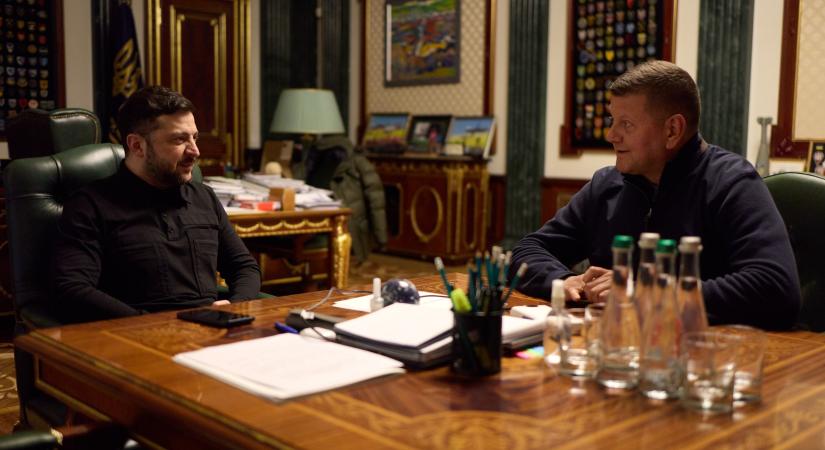 Hoppá! Személyesen egyeztetett Zaluzsnij és Zelenszkij Kijevben