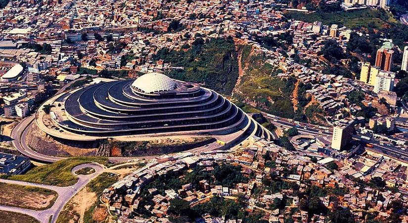 Maduro földi pokla: videón az El Helicoide börtön