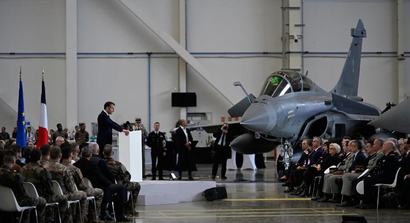 Újabb katonai felszereléseket küld Grönlandra Franciaország