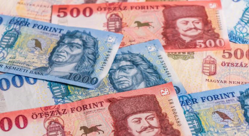 Hólapátolással gyúrta erősre magát a forint