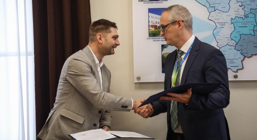 Életeket menthet a Hetényi Géza Kórház és a vármegyei önkormányzat új együttműködése