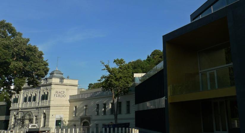 Folytatódik a több mint 20 éve bezárt Rác fürdő története, közbeszerzési eljárást írtak ki a rekonstrukciójára