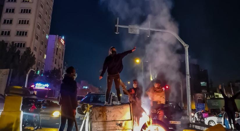 Az USA szankciókat vetett ki iráni tisztviselőkre, akiket a tüntetések leverésével vádolnak