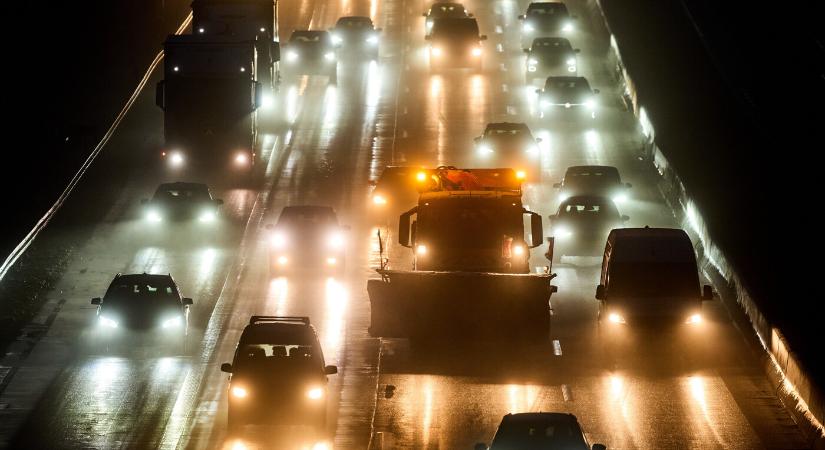 Vezessenek óvatosan! Fokozott balesetveszély az utakon