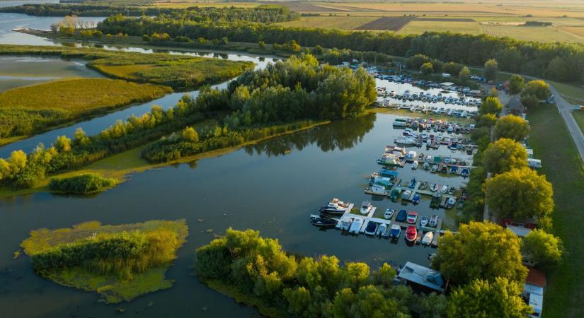 Jelentős beruházások indulhatnak a magyarok egyik kedvelt üdülőhelyén