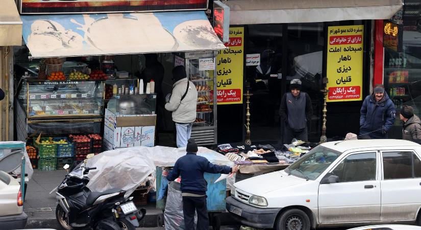 Továbbra is Iránon tartja szemét Donald Trump