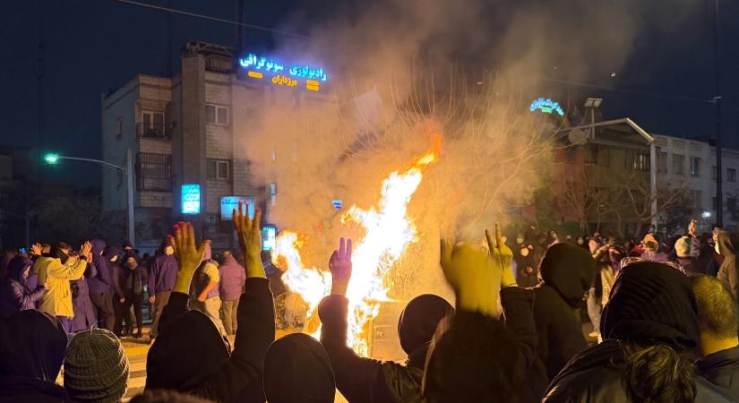 Török külügyminiszter: Ankara ellenzi a katonai beavatkozást Iránban