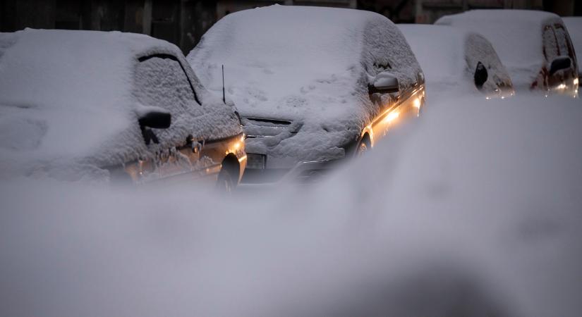 Opellel tolta a havat dorogi hős, de a rendőrök azért megbüntették
