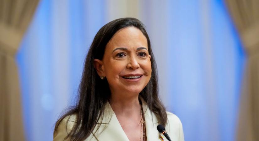 Machado átadta a Nobel-békedíját Trumpnak