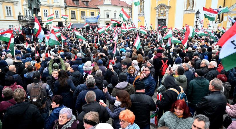 Ezért április 12-én lesz a választás, ez el is döntötte, hogy Tisza vagy a Fidesz nyer-e, váratlan dolgot mondott a szakértő