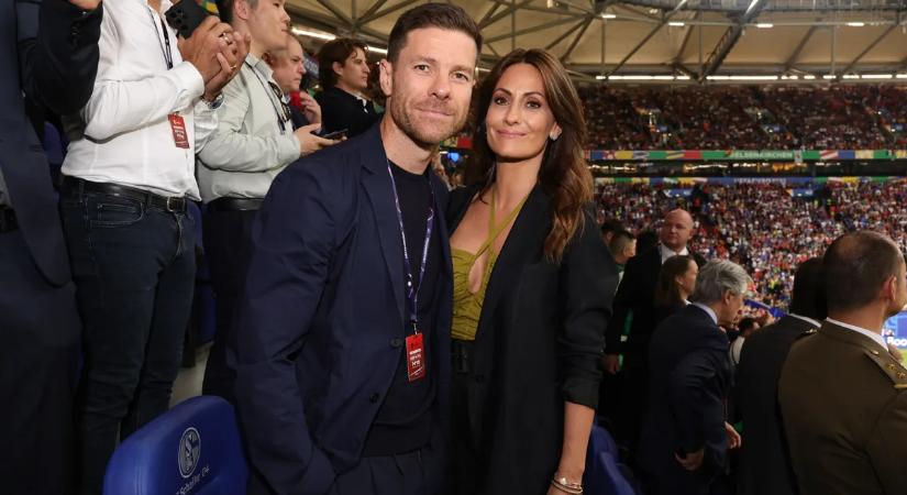 Xabi Alonso felesége nem hagyta szó nélkül férje menesztését
