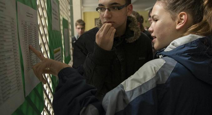 Több gimnázium felvételi tájékoztatójából is eltűntek a központilag "ajánlott" minimumponthatárok
