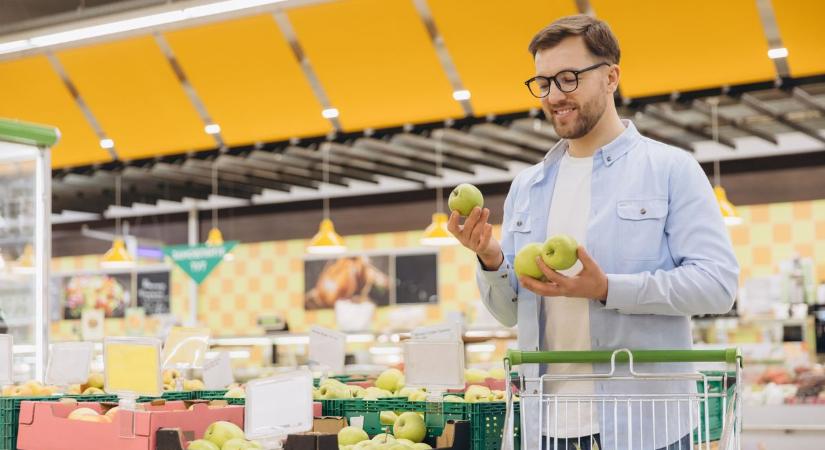 Kamerák figyelték minden lépésemet, és tolvajnak nézett a pénztárgép