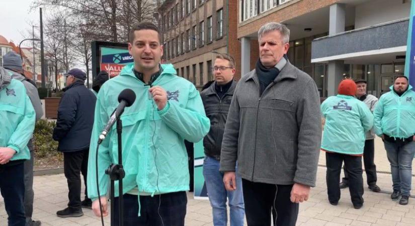 Ungár Péter kiszáll a politikából