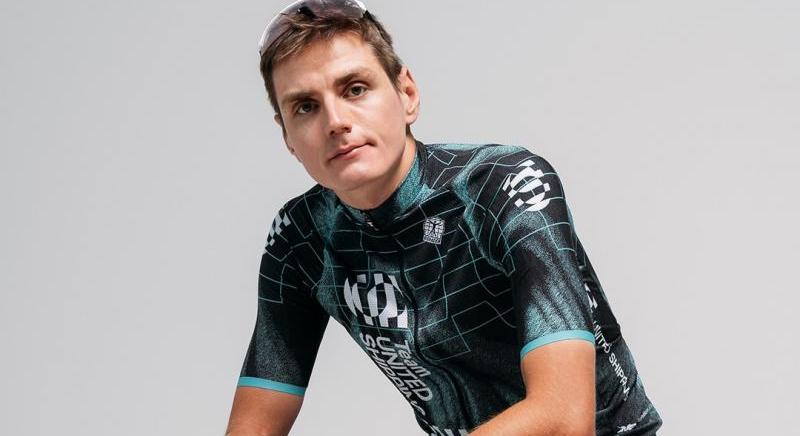 tmeneti knyszersznet vr Pelikn Jnosra