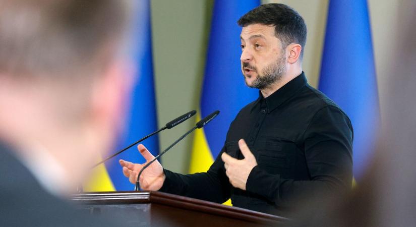 Zelenszkij diktátor-üzemmódba kapcsolt: egyetlen napot adott rá embereinek, hogy kihúzzák a gödörből