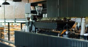 Újabb egyszer használatos csomagolások válhatnak áldozattá