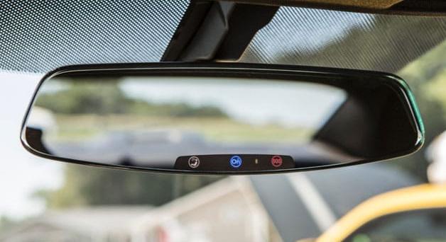 Jó pénzért árulta a GM az autósok vezetési adatait, de most öt évre eltilthatják őket