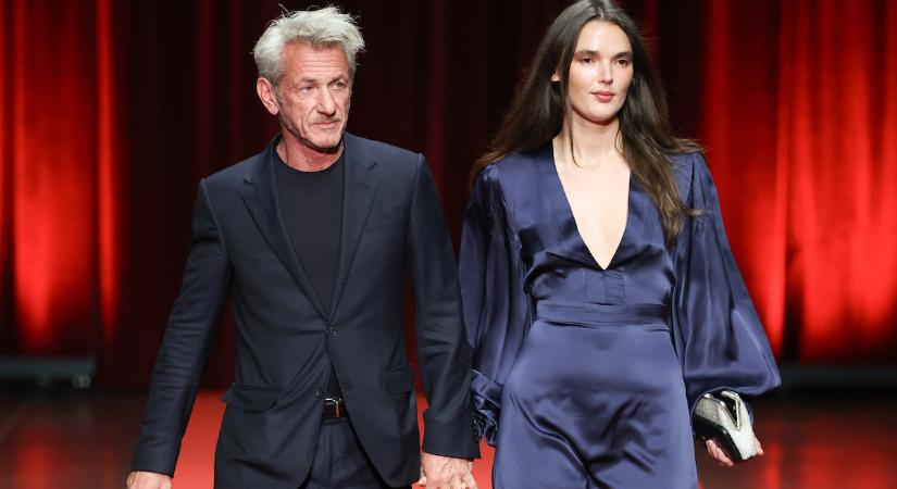 Mindenki erről beszél: A 65 éves Sean Penn 35 évvel fiatalabb párja oldalán andalgott