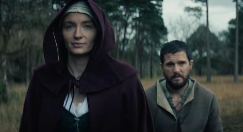 Befutott a The Dreadful című horror első előzetese, amiben elcsattant Sophie Turner és Kit Harington hírhedten "undorító" csókja