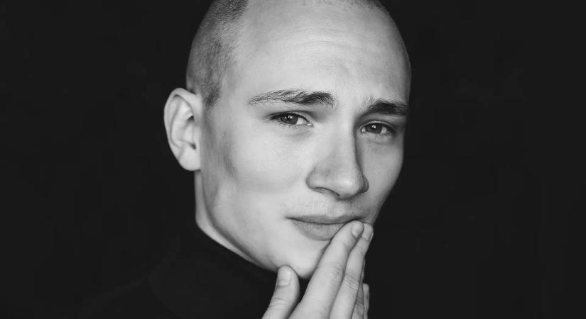 Karácsony Gergely főszereplésével mutatják be Florian Zeller A fiú című darabját Kőszegen