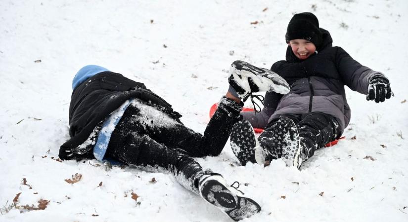 Mi hogyan éltük túl a gyerekkort védőfelszerelések nélkül?