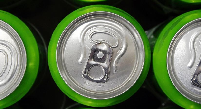 Zörgette az ablakredőnyöket egy részeg férfi Körmenden