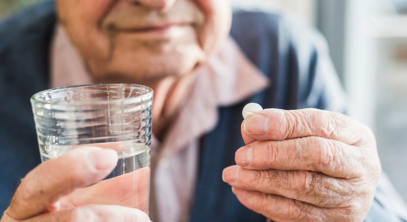 Egy zuglói háziorvos szerint bespájzolják a gyógyszereket az idősek, mert „jön a háború”