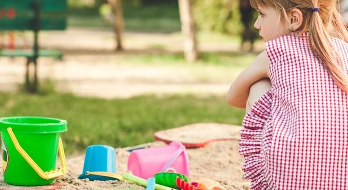 „Kétszer kellett részt venni ugyanazon az iskolaérettségi vizsgálaton” – szülői levelet tett közzé Hadházy Ákos