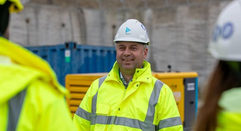 Büszke arra, hogy az erőműbővítés részese lehet