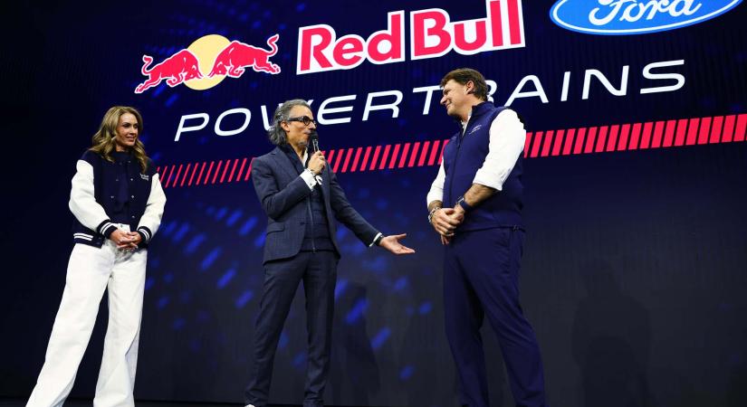 Mekies: Történelmi pillanat, hogy saját autóval és saját motorral állhatunk rajthoz