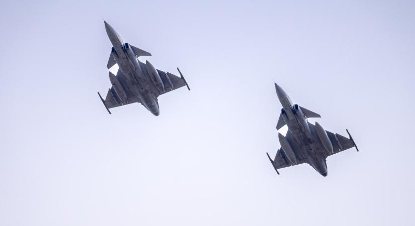 Új harci gépek érkeznek Magyarországra: mutatjuk, milyen Gripenekkel erősít a honvédség