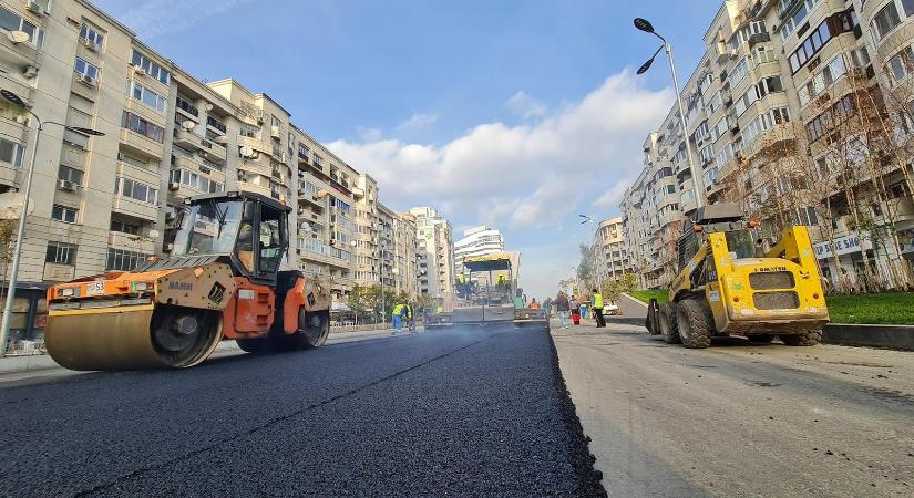 Perelt a lakos: Bíróság kötelezte aszfaltozásra az erdélyi város önkormányzatát