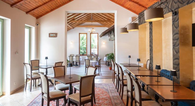 Új négycsillagos szálloda nyílt nem messze a Hagymatikum fürdőtől