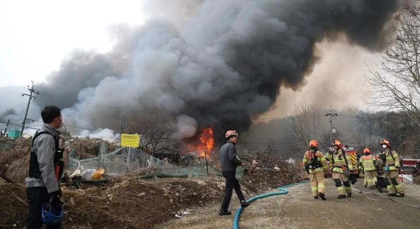Tragédia a nyomornegyedben: pár éve az ár vitte el mindenüket, most tűz pusztította el a maradékot