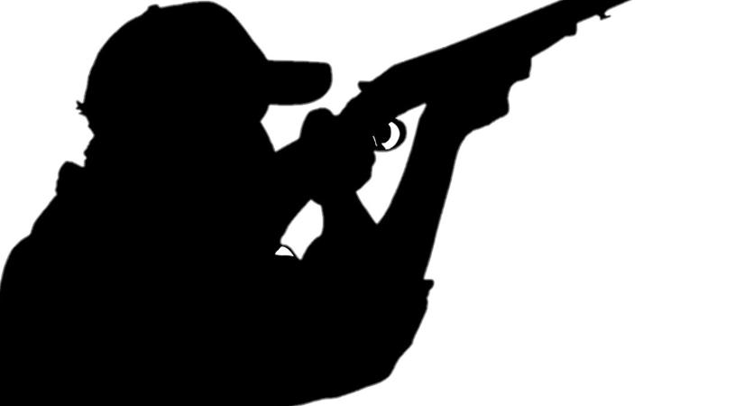 420 ezres bírságot és eltiltást kapott a vadász, aki lábon lőtt egy túrázót