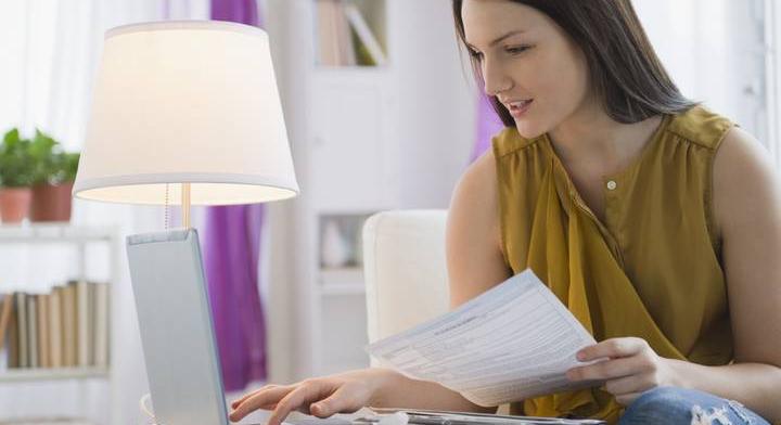 Ha kitöltöd ezt a papírt, már a januári fizetésed is több lehet – magyarok tízezrei maradnak le róla