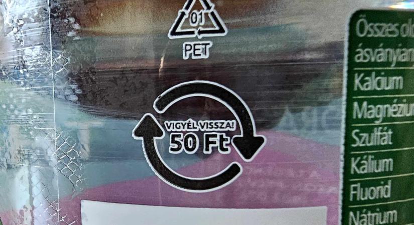 Palackokkal trükköztek Miskolcon
