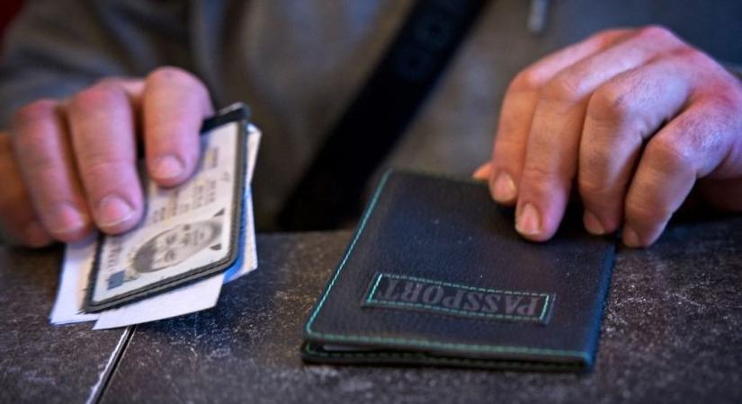 Harangoztak Ukrajnának: legfőbb támogatójuk elzárná a pénzcsapot, megszorítással sújtaná az országot