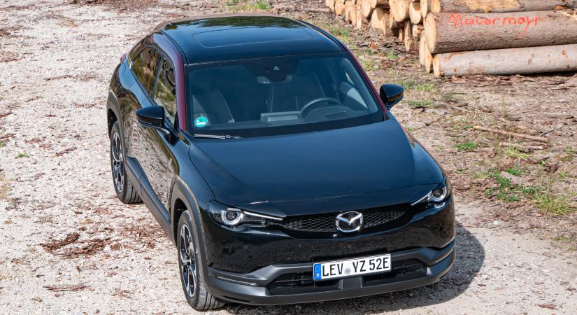 Kivezeti Európából Wankel-motoros elektromos autóját a Mazda