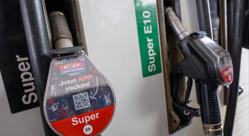 Több mint négy éve nem volt ilyen olcsó a benzin